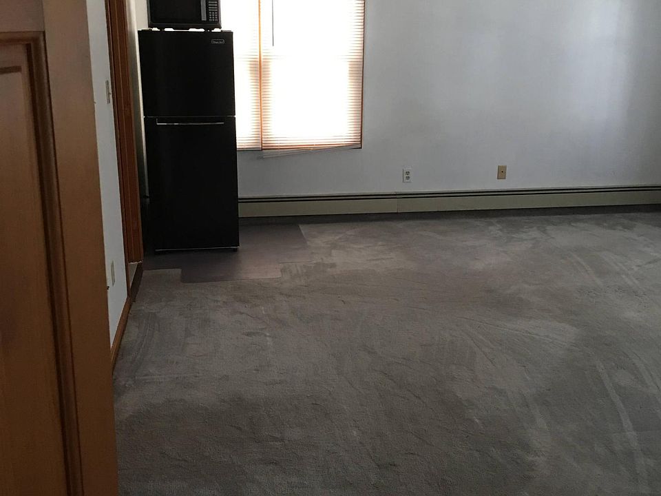 1st image of 690 Willard St #2