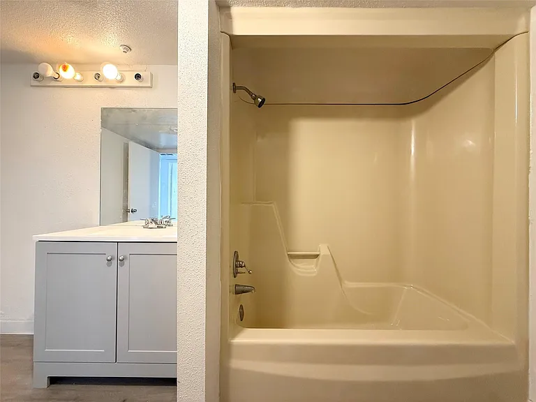 2822 S Bartell Dr #38 — Photo 17