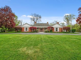 3 Longmeadow Rd, Winnetka, IL 60093