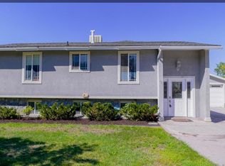 9568 S Mumford Dr, Sandy, UT 84094