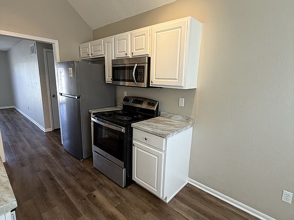 3rd image of 17514 Susquehanna Dr #17514