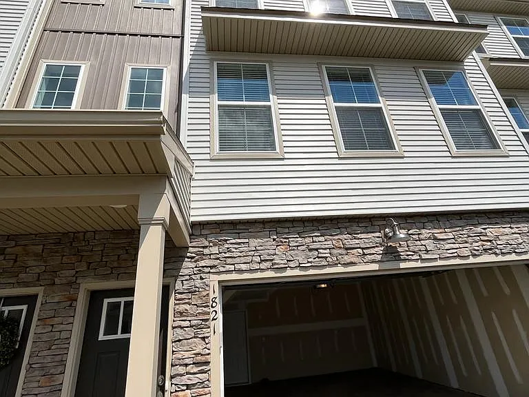 1821 Shady Ln — Photo 2