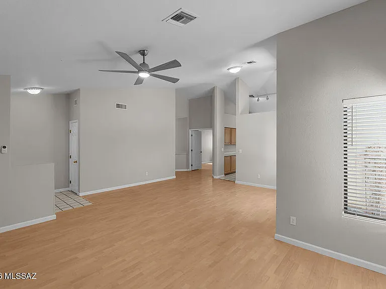5580 N Via Umbrosa — Photo 10