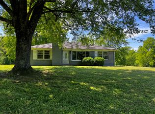2063 McAnally Rd, Mount Pleasant, TN 38474