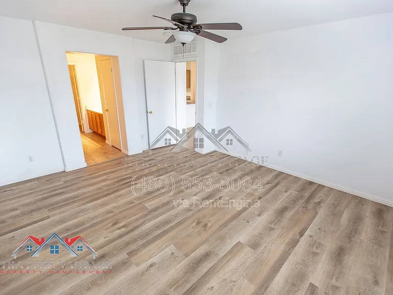 5706 N 74th Dr — Photo 32