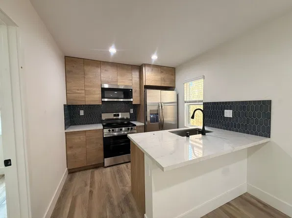 5090 Catoctin Dr, San Diego, CA 92115