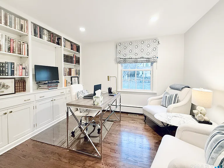 139 Highland Ave — Photo 17