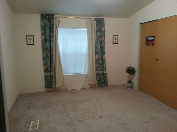 4th image of 1927 Grand Fir Dr #119