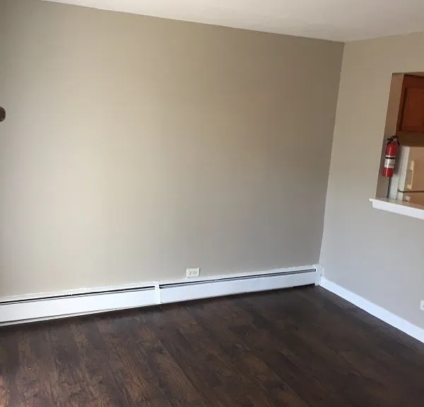 12500 S Lincoln St — Photo 2