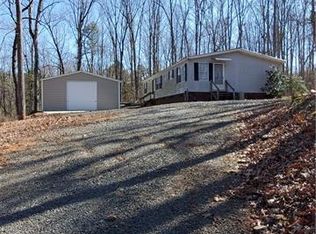 944 Pine Lake Dr, Troy, NC 27371