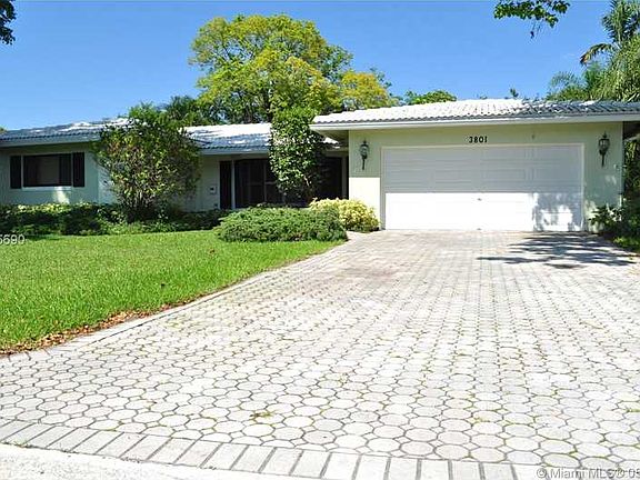 4th image of 3801 NW 102nd Ave