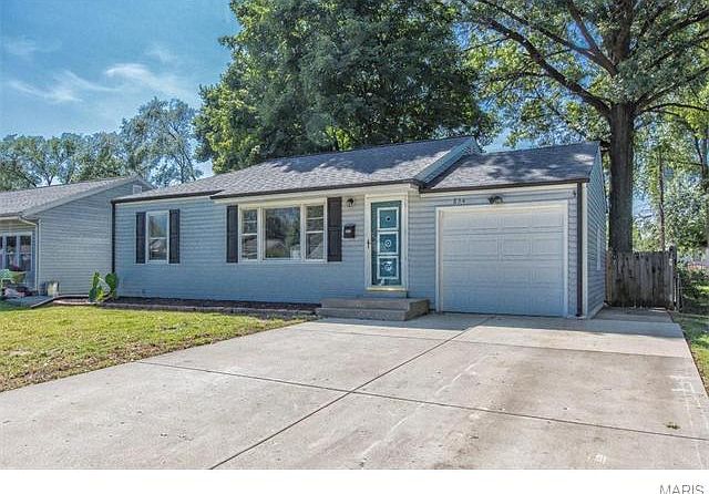 1st image of 854 Loekes Dr