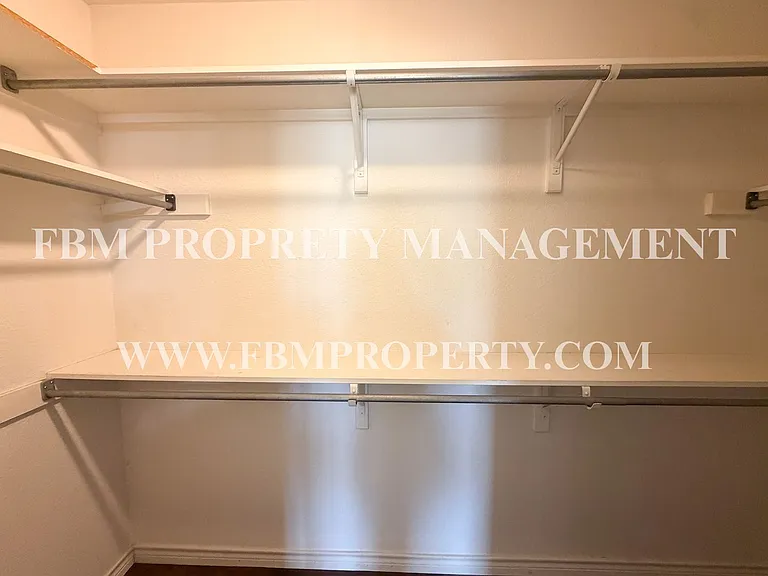 2702 Boyd St — Photo 14
