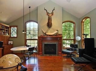 3 Bent Tree Ln, North Oaks, MN 55127