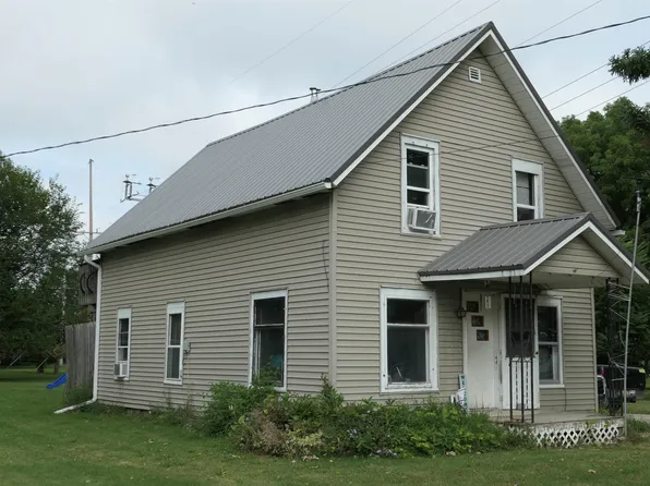 313 Pleasant Ave, Alma, MI 48801