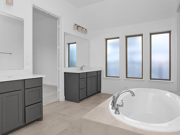 5th image of 21902 Woodland Hawthorn Ln