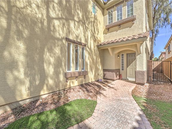 2nd image of 8928 Nautilus Vista Ct
