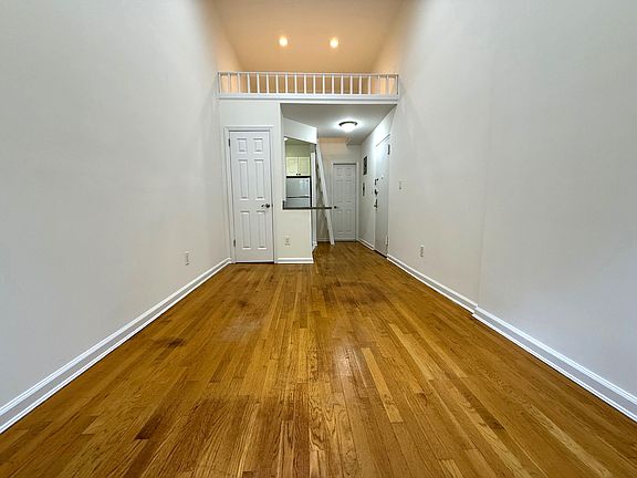 2nd image of 330 E 77th St #1S