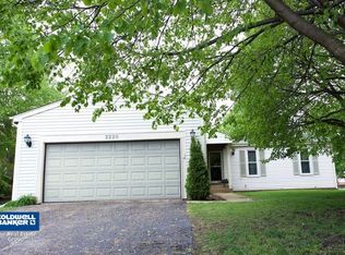 2220 Highfield Ct, Aurora, IL 60504