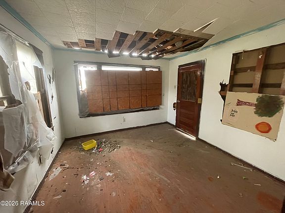 2nd image of 206 Lasalle St