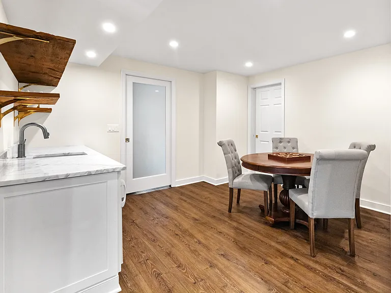 20 Robinson Rd — Photo 17