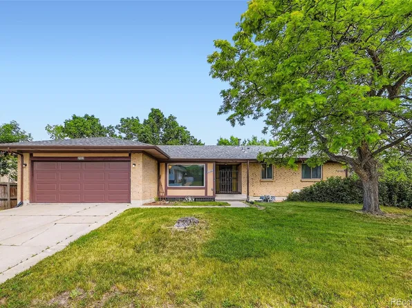2122 S Yank Way, Lakewood, CO 80228
