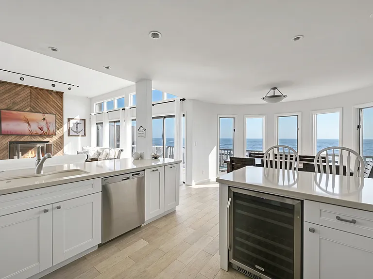 40 Dune Rd — Photo 8