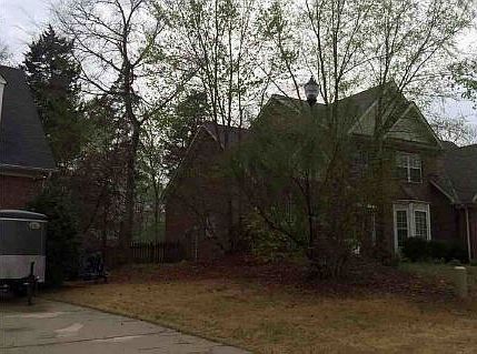 2nd image of 506 Gleneagle Cir