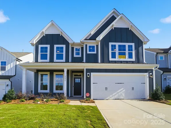 8696 Acadia Pkwy, Sherills Ford, NC 28673