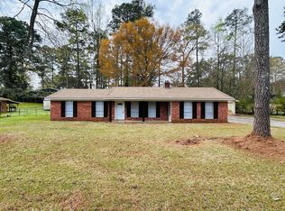 8 Mar Ree Dr, Laurel, MS 39440