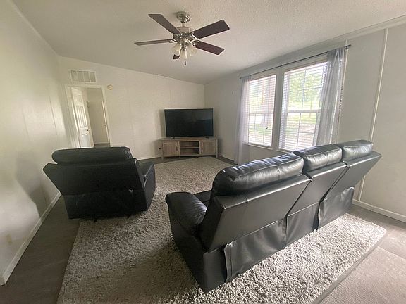 5th image of 4519 Lost Hills Dr