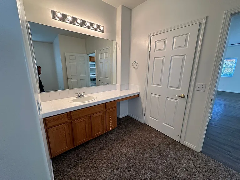 706 Orchid Dr — Photo 27