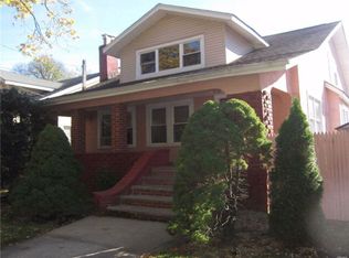 45 Ivanhoe Dr, Merrick, NY 11566