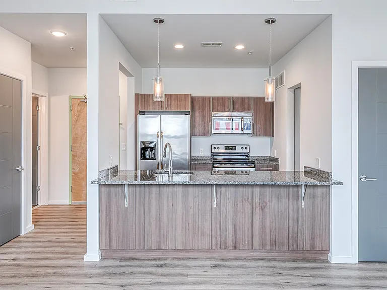 Brown Street Lofts — Photo 34