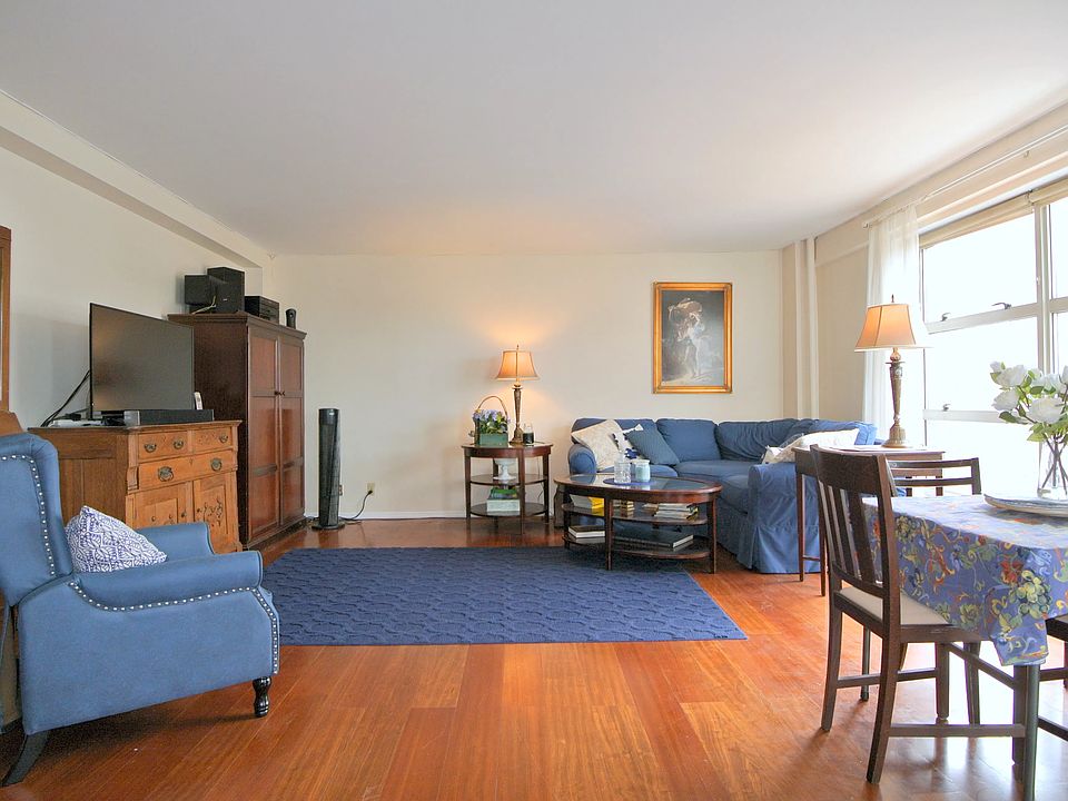 1st image of 100 Lasalle St #14A