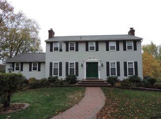 815 Tenby Ct, York, PA 17402