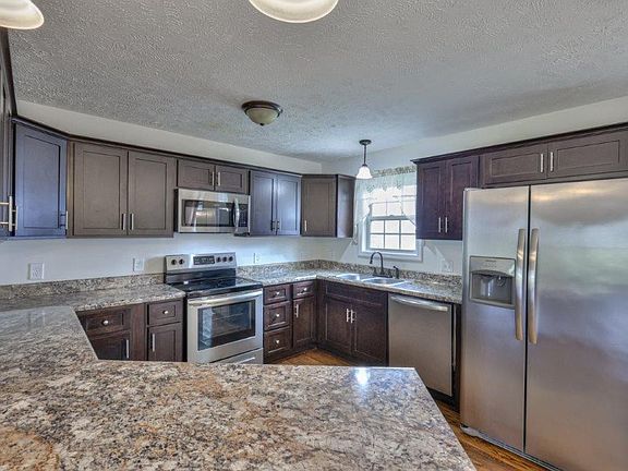 2nd image of 128 Doak St
