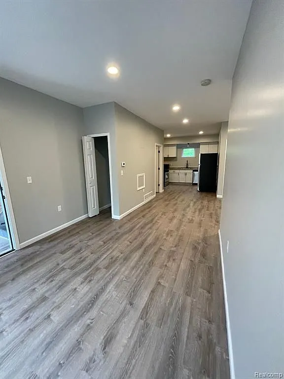2 bed, 1.0 bath, 800 sqft, $1,150 — Photo 2