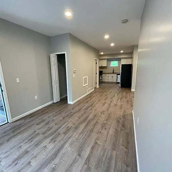 1119 Custer St #202 — Photo 2