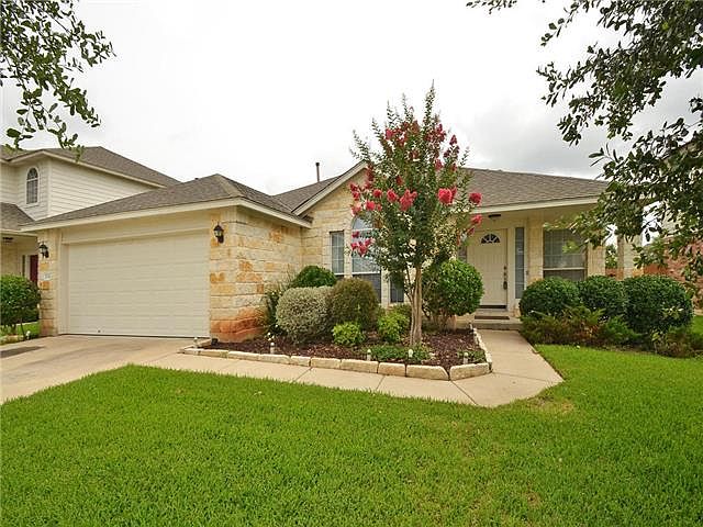 1st image of 3204 Lynnbrook Dr
