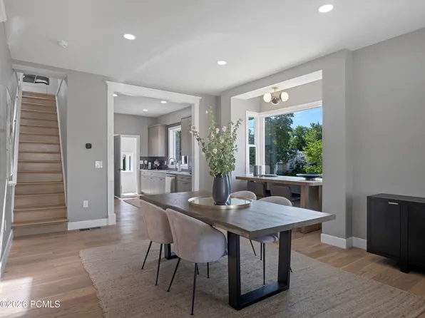 1046 S Lincoln St E, Salt Lake City, UT 84105