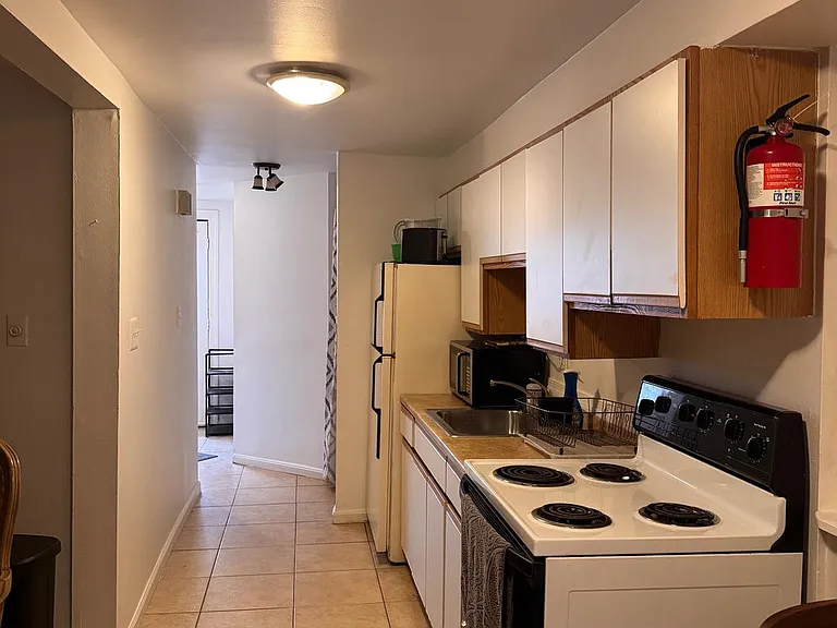 1513 Massachusetts Ave SE #B — Photo 8