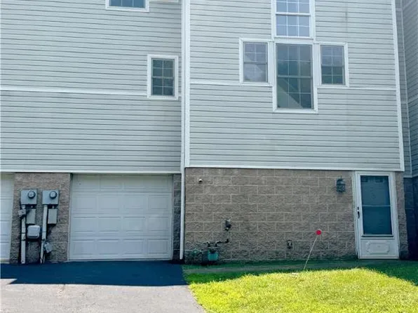 38 Allenberry Dr, Hanover Township, PA 18706