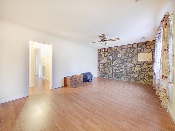 5th image of 1515 Fruitland Dr #13