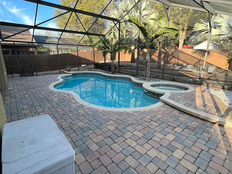 2415 Walnut Heights Rd — Photo 14