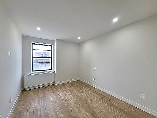 4th image of 58-12 Queens Blvd #4J