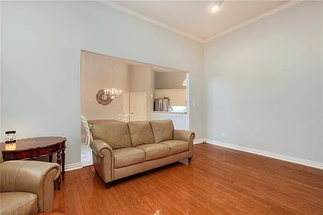 1340 Coral Dr — Photo 8