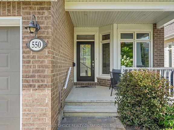 2nd image of 550 Silverbell Cres