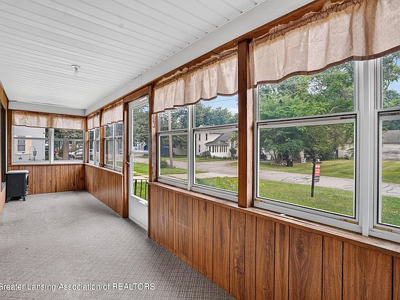 5th image of 225 Oyer St