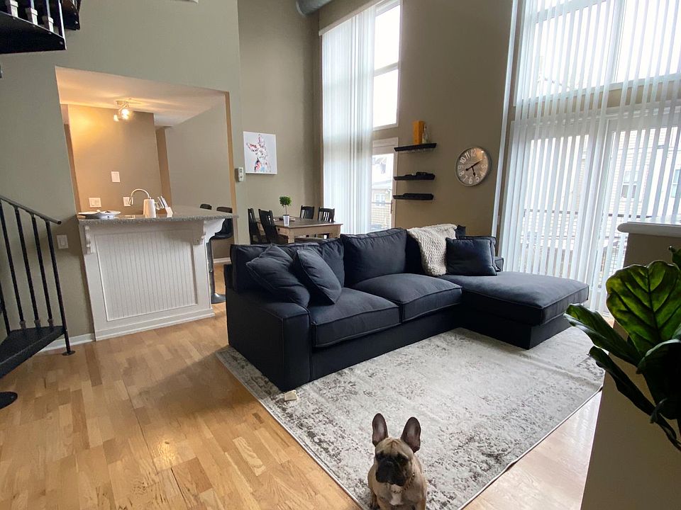 2-story open living and dining room